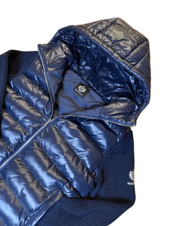 BLAUE STRICKJACKE MIT KAPUZE